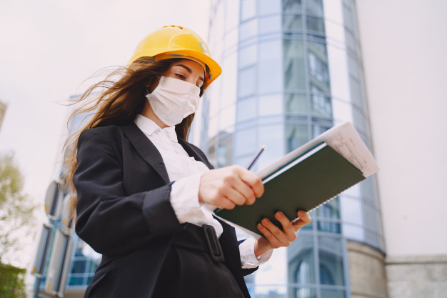 mutuelle femme bâtiment